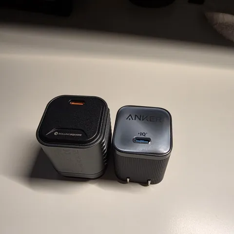 Ben's photo of the Supertiny beside an Anker charger